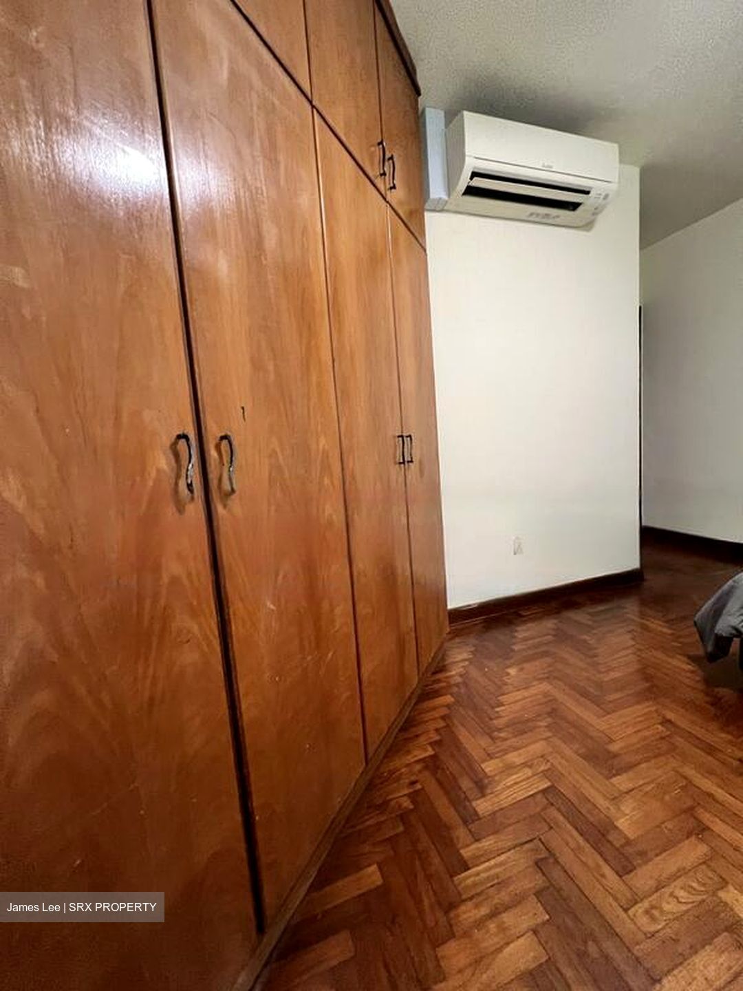 Melville Park (D18), Condominium #465423341